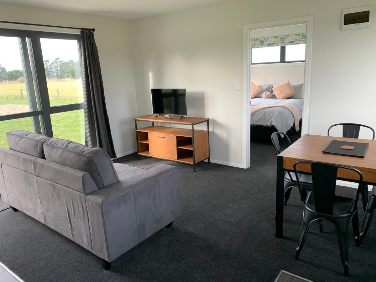 Oxford - Under The Mountains 1-Bedroom Guesthouse Burnt Hill 外观 照片